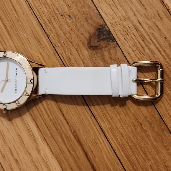 Authentic Marc by Marc Jacobs watch - Picture 5 of 9